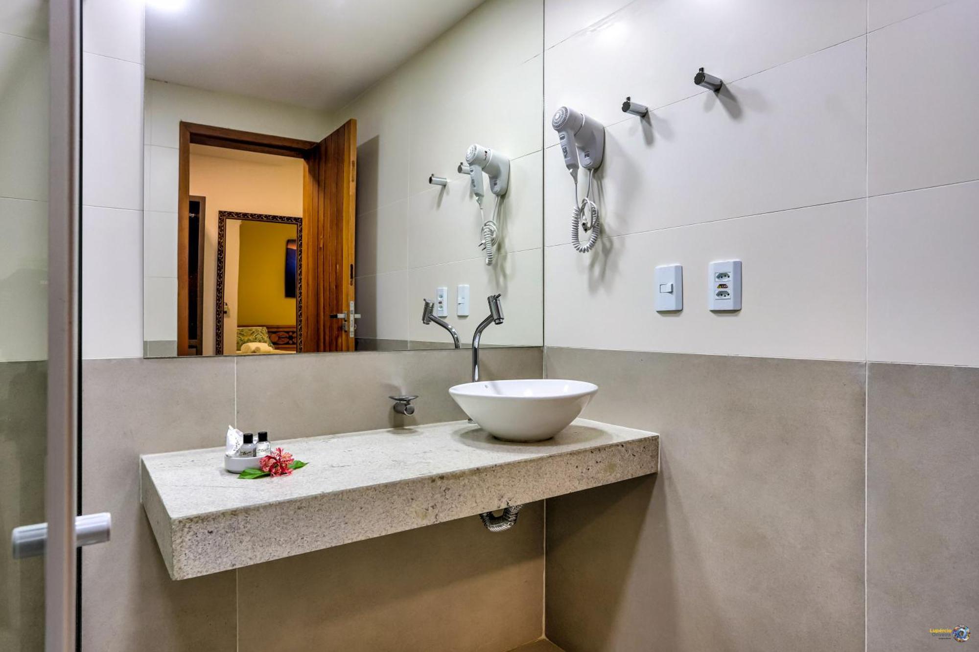 Deluxe Ground Floor Apartment